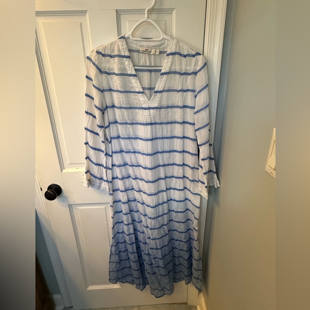 Vineyard Vines cover up. Size XS